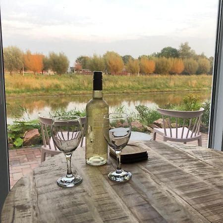 B&B Snurk Stiens, Fijn Verblijf Aan Open Vaarwater Extérieur photo