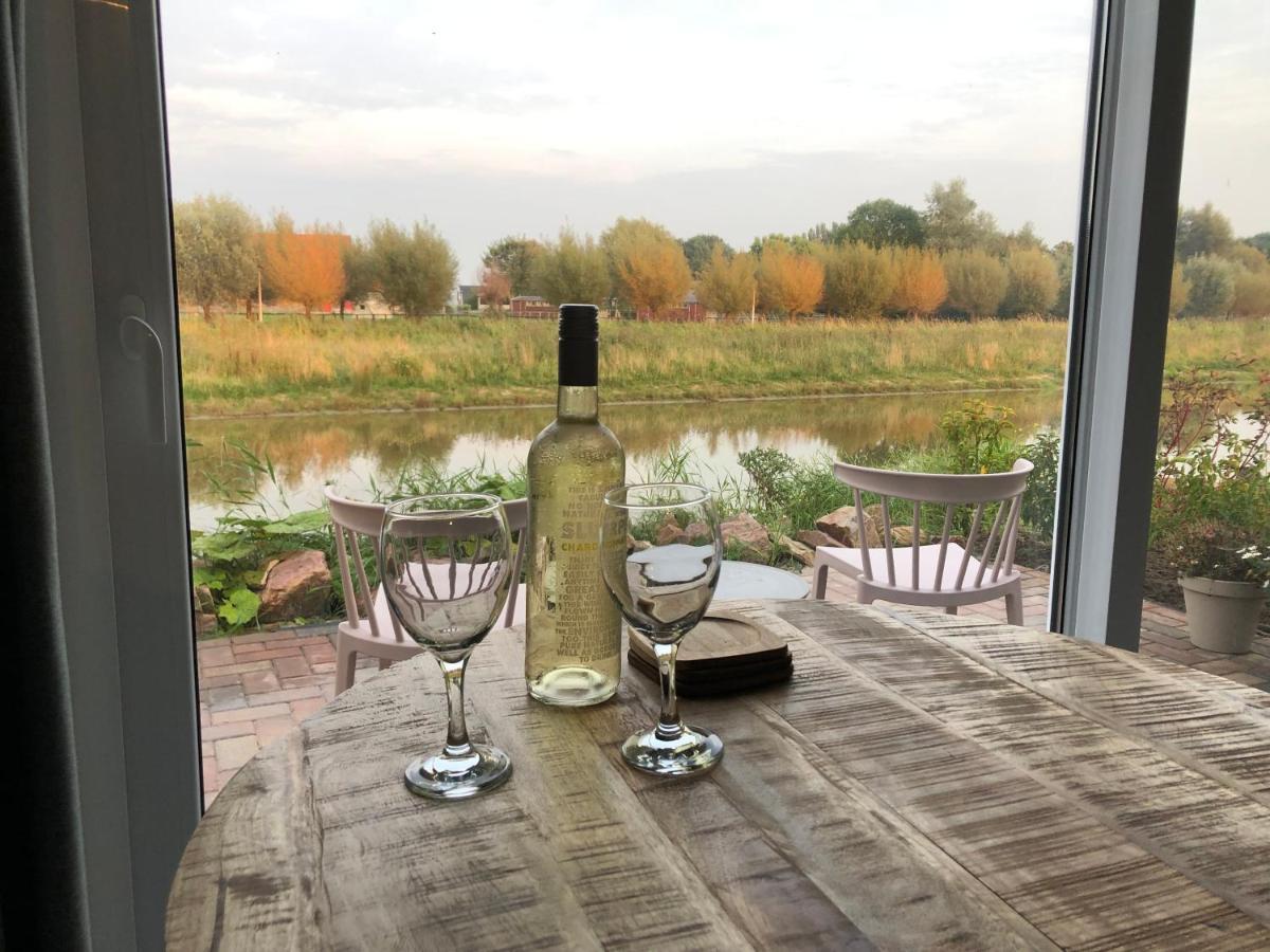 B&B Snurk Stiens, Fijn Verblijf Aan Open Vaarwater Extérieur photo